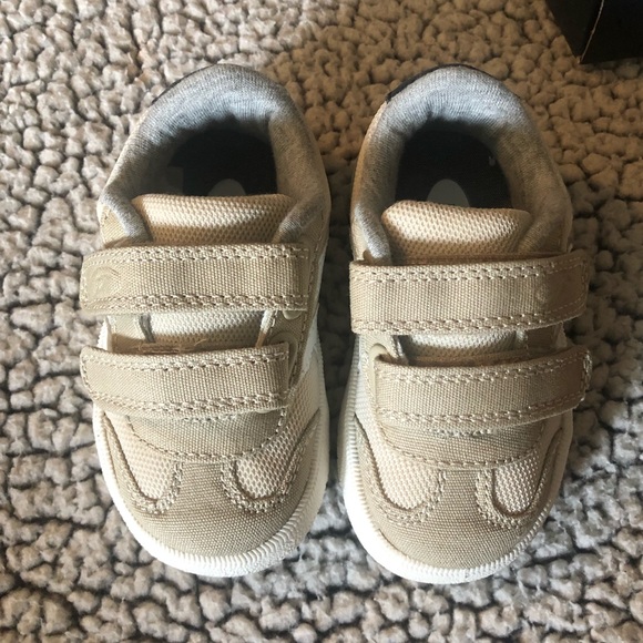 dr scholl's kid shoes